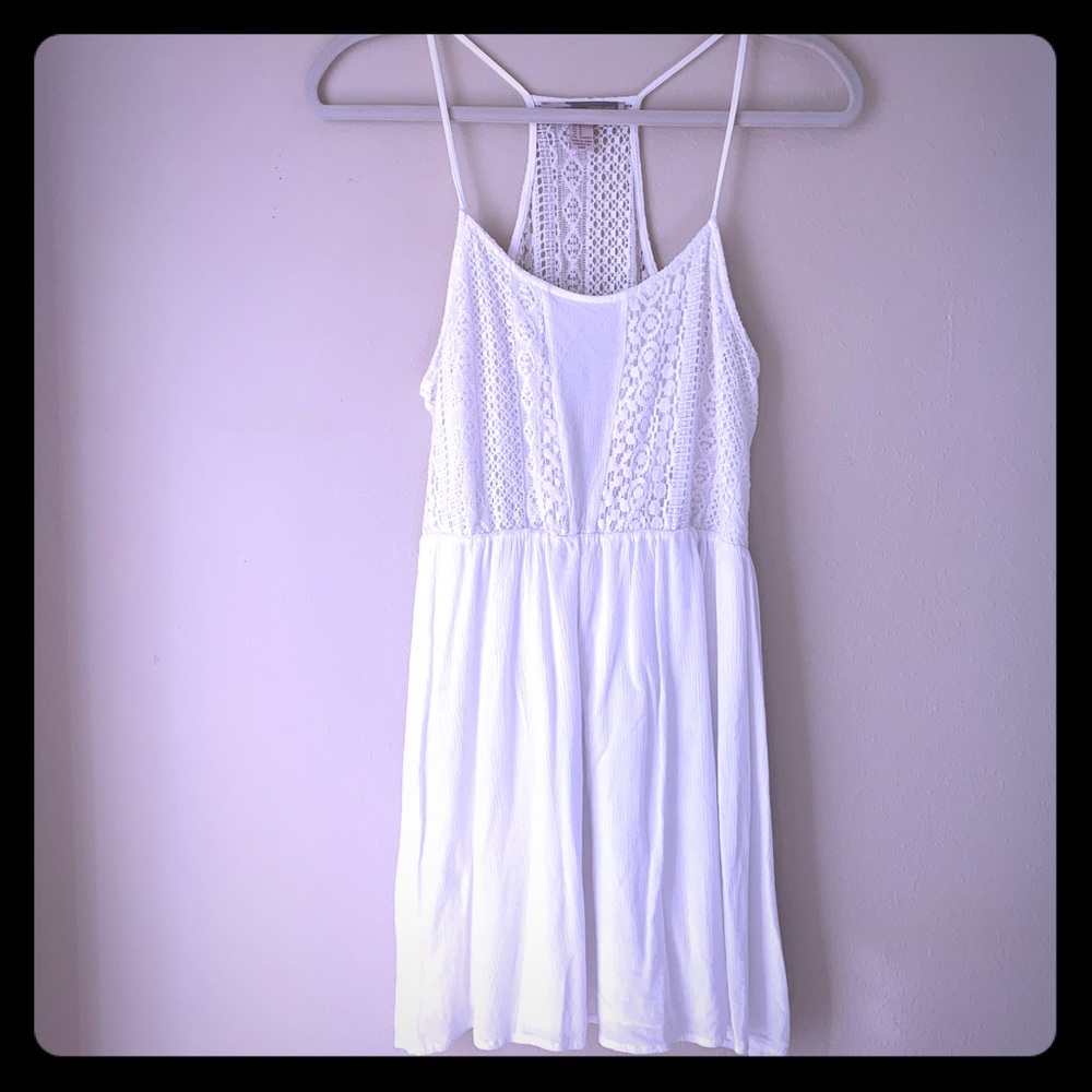 Beautiful ,White Dress 💟